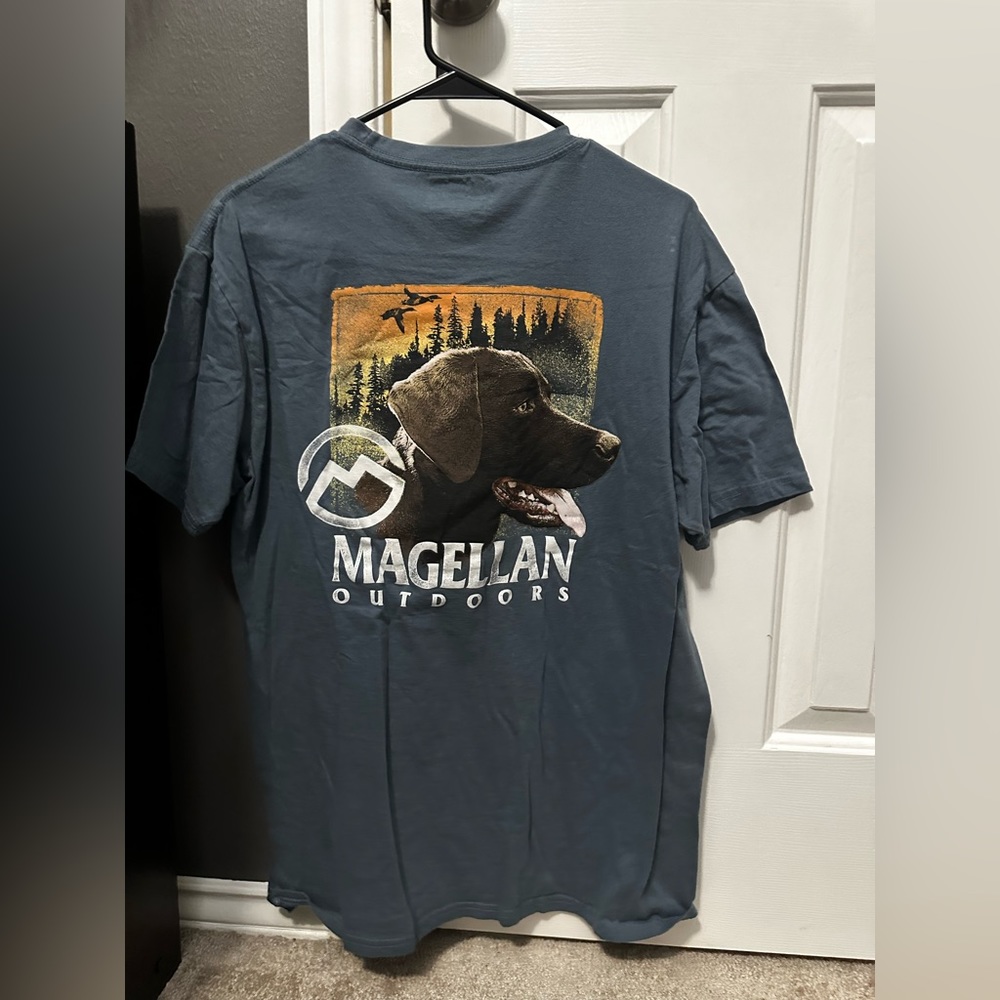 Magellan dog tshirt